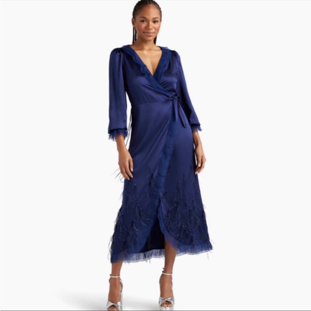 Hill House Women’s Dolly Rhode Navy Blue Silk Feather Embroidered Wrap Midi Robe